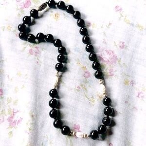 Stunning Vintage Black Onyx and Cultured Pearl Necklace!